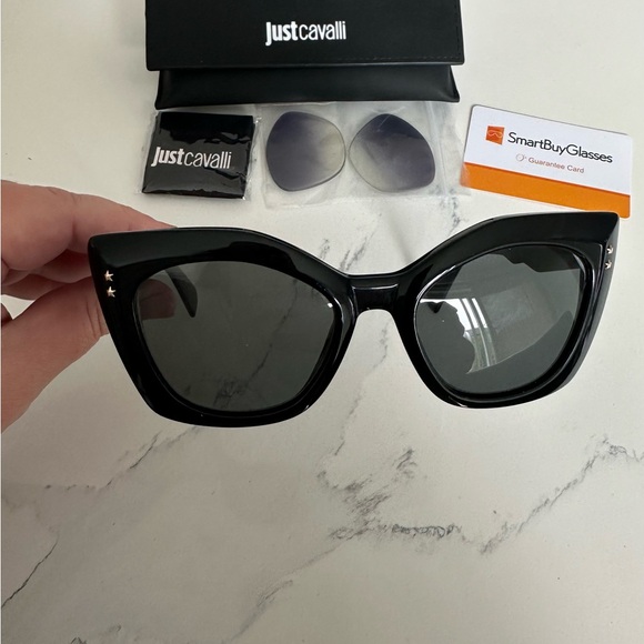 Brand new, never been worn. Just Cavalli Sunglasses w/ upgraded polarized lenses - Picture 5 of 10